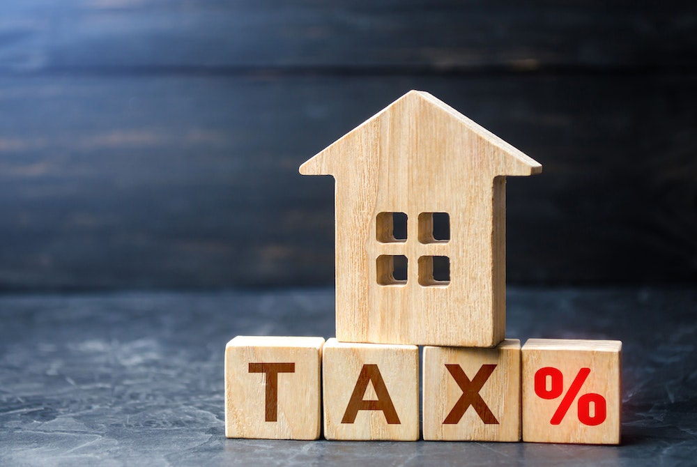 Le rôle de la taxe foncière dans le droit de l'immobilier de luxe