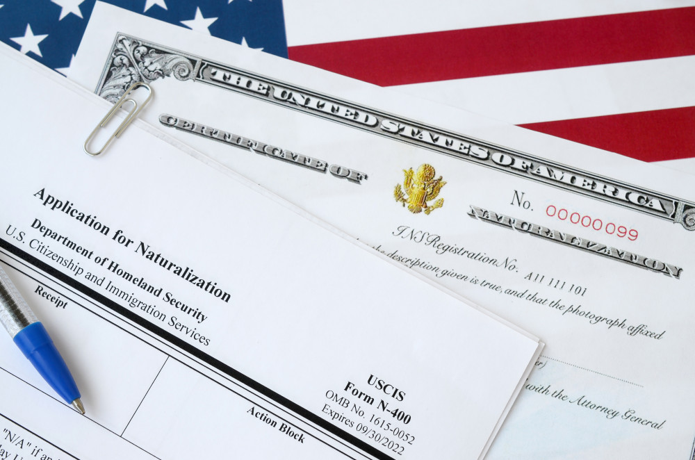 Demande de naturalisation française : Un guide pour réussir votre démarche