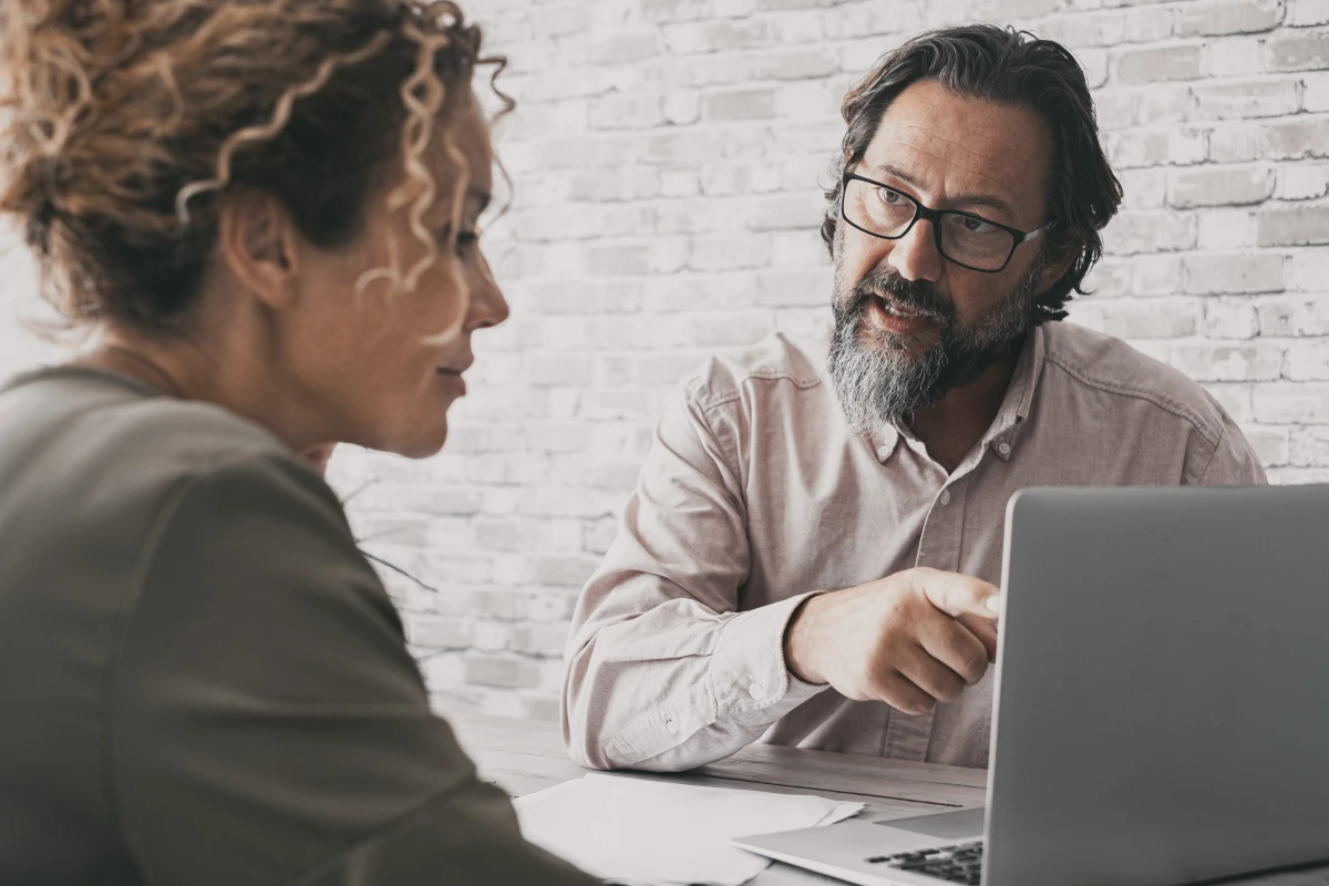 Les enjeux juridiques de l'économie collaborative : une analyse approfondie